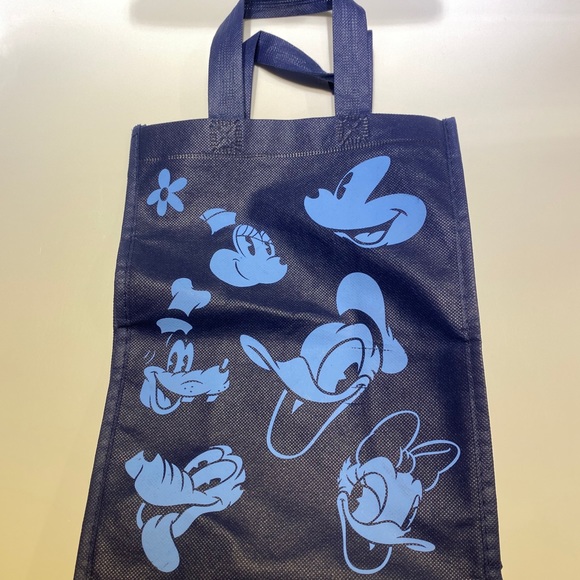 Disney Store tote EUC for Disney Lovers 💕 - Picture 1 of 7
